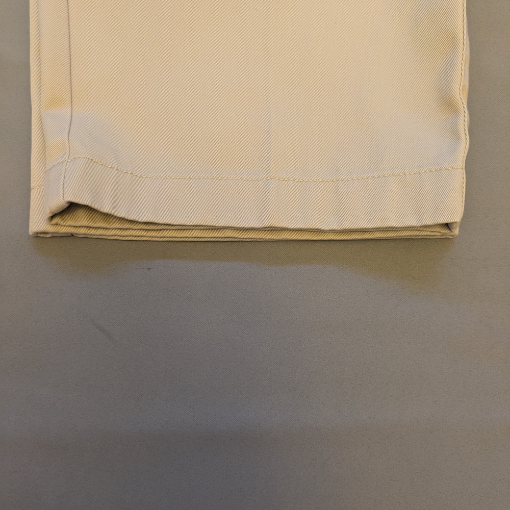 L.L. Bean Original Fit Cream EUC - Picture 4 of 4